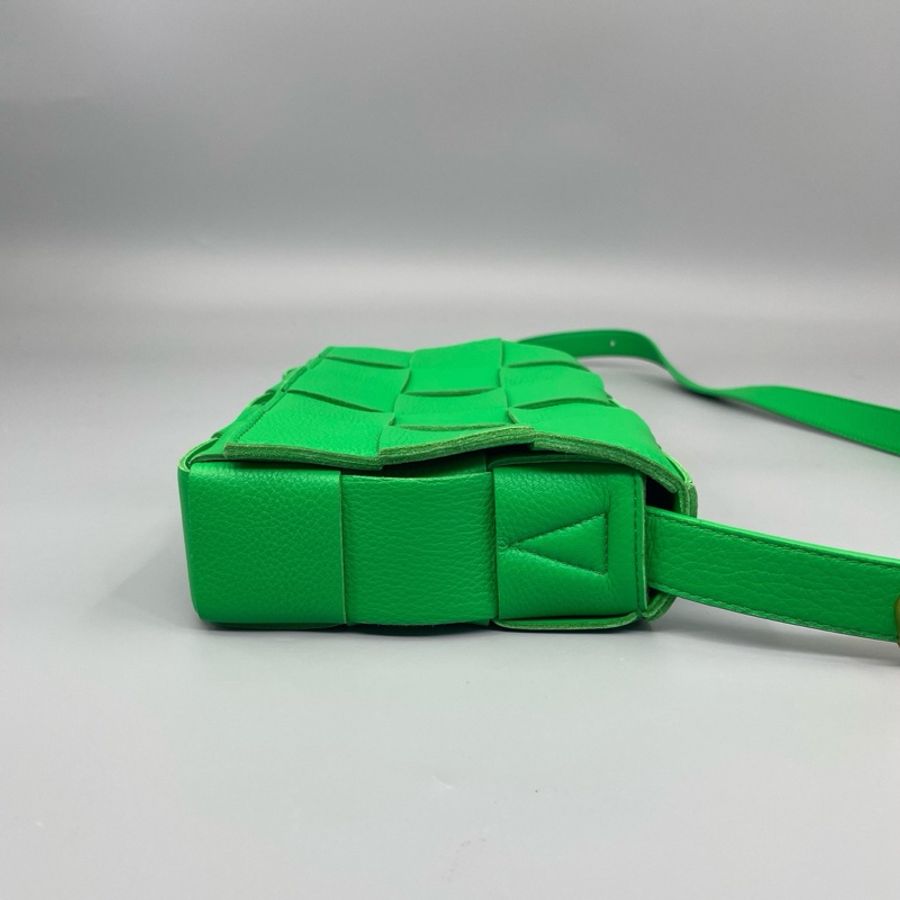 Bottega Veneta 葆蝶家 Cassette編織十五格斜挎包 尺寸22*14-4