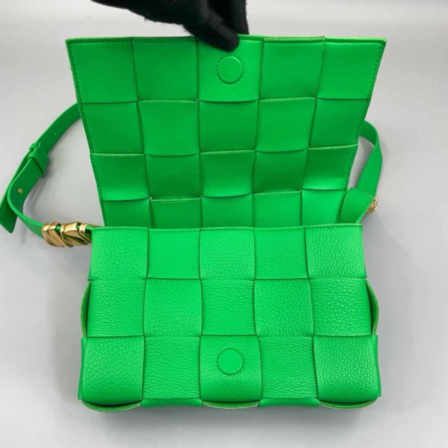 Bottega Veneta 葆蝶家 Cassette編織十五格斜挎包 尺寸22*14-7