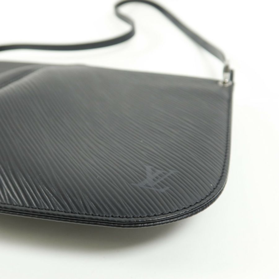 LOUIS VUITTON Epi Pochette Demi Lune肩背袋-9