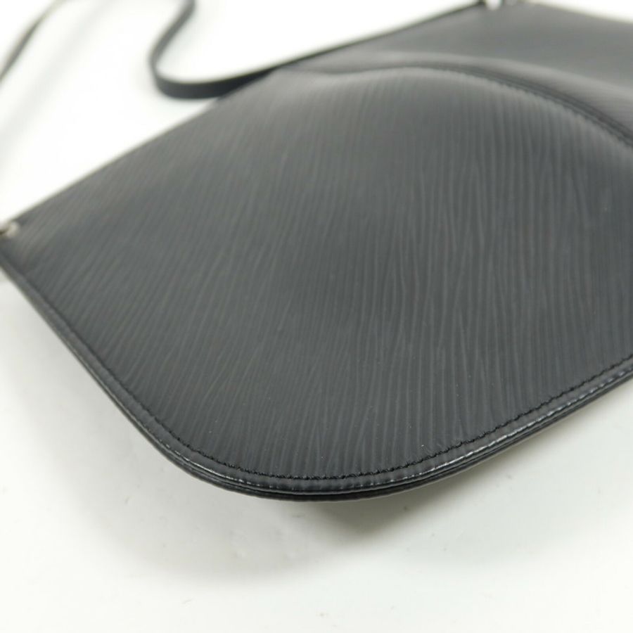 LOUIS VUITTON Epi Pochette Demi Lune肩背袋-12