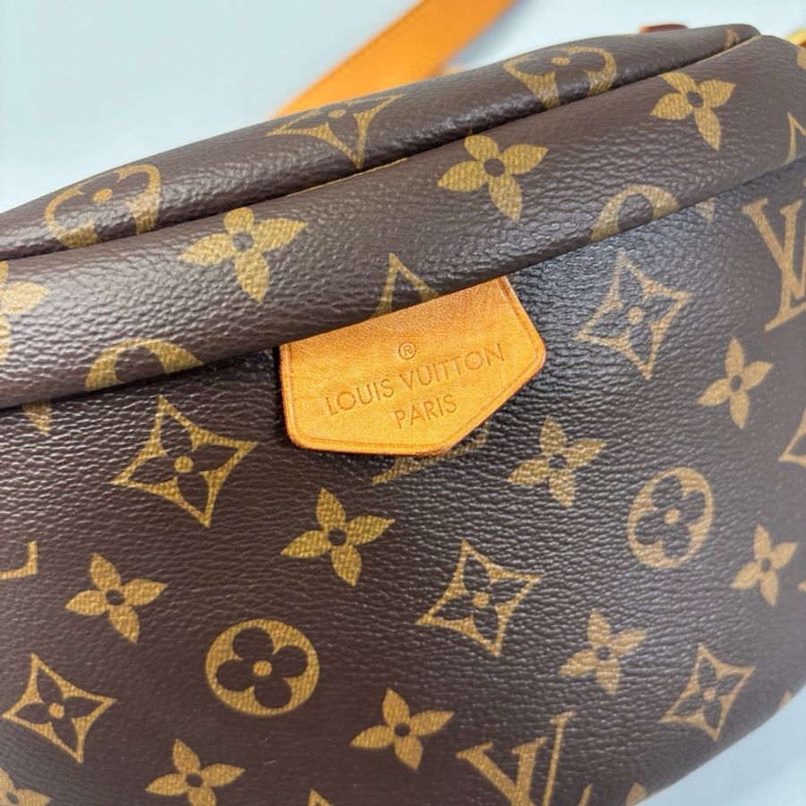 Louis Vuitton 路易威登 男女同款 胸包 經典老花腰包 尺寸36*14-6