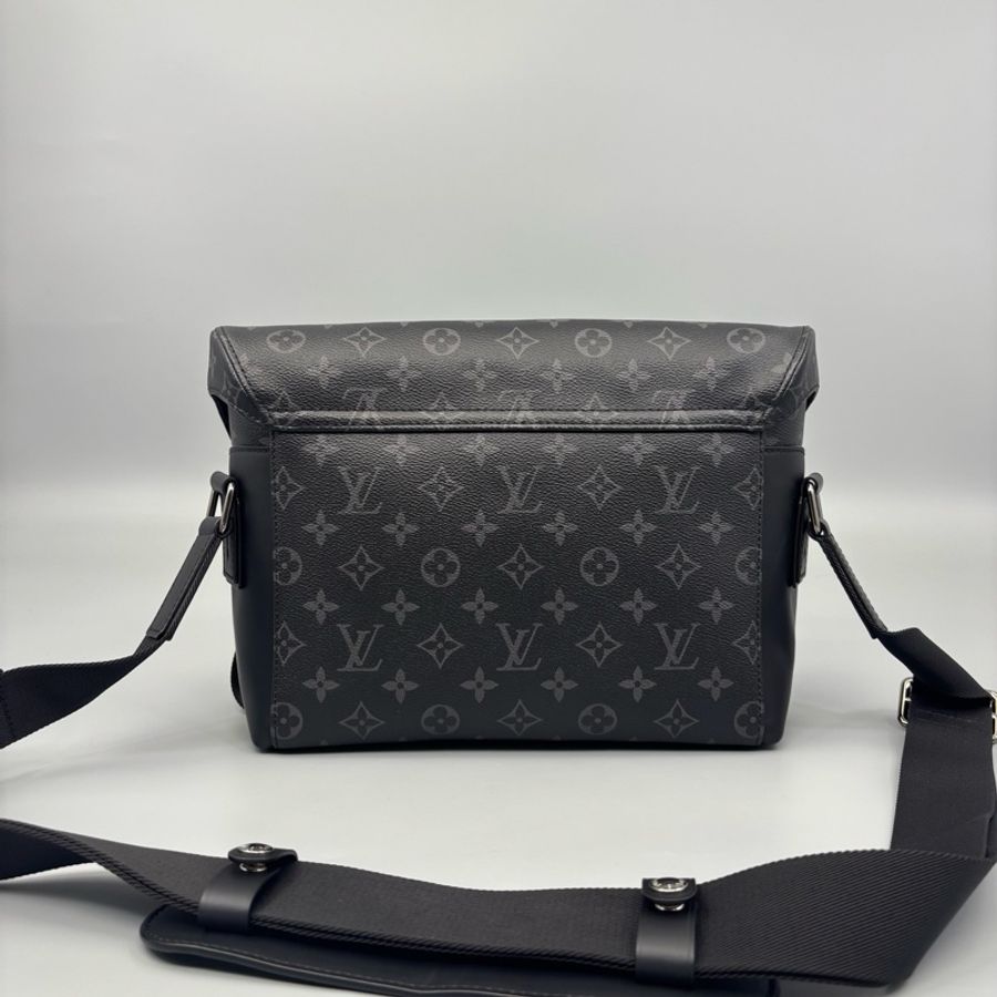Louis Vuitton 路易威登 黑老花郵差斜挎包 純芯片 尺寸33*23-1