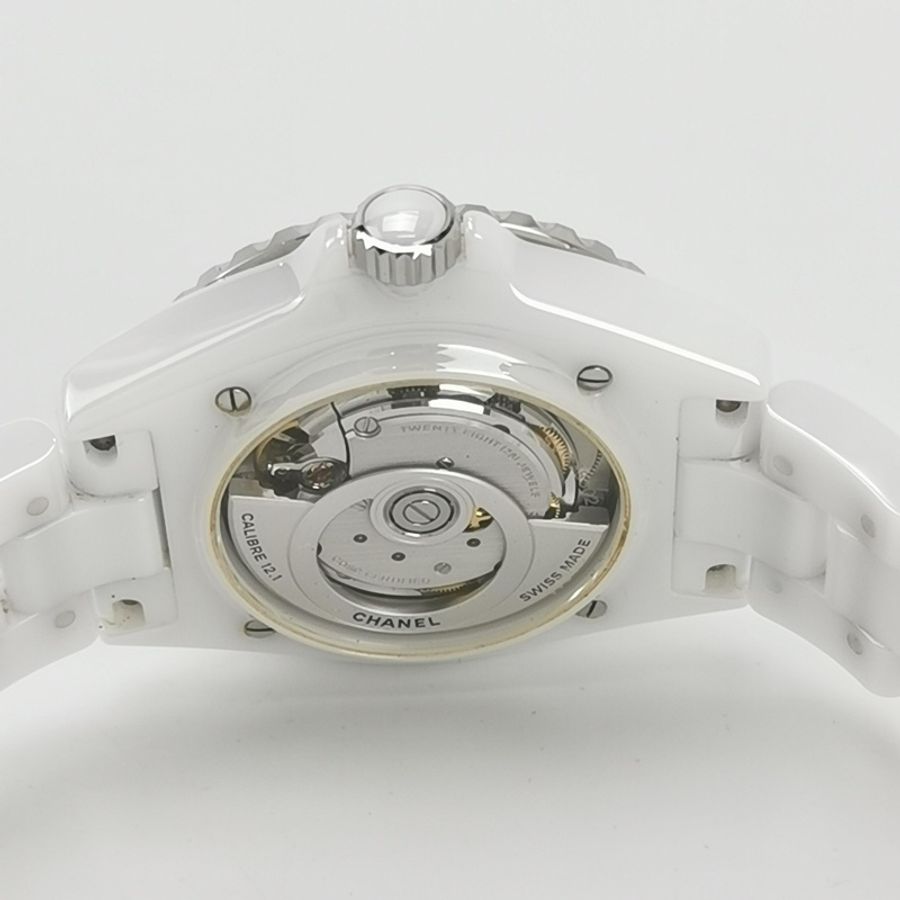 Chanel J12陶瓷圆形表盘自动机械女士腕表H5700-22