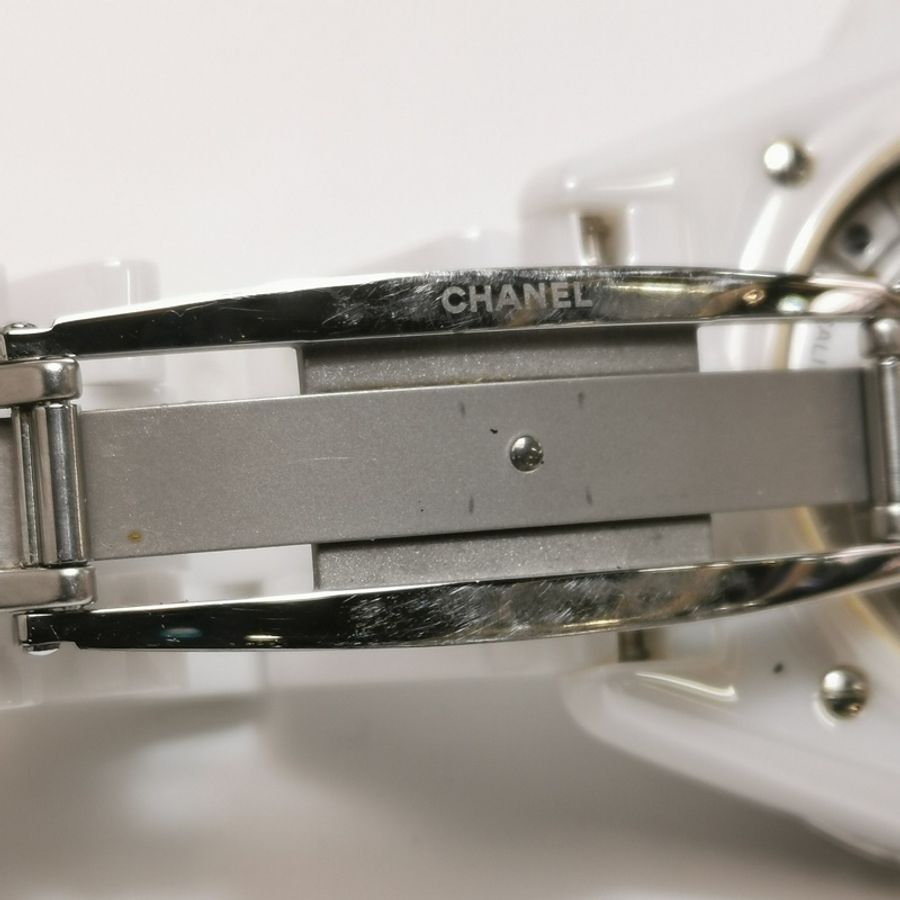 Chanel J12陶瓷圆形表盘自动机械女士腕表H5700-29