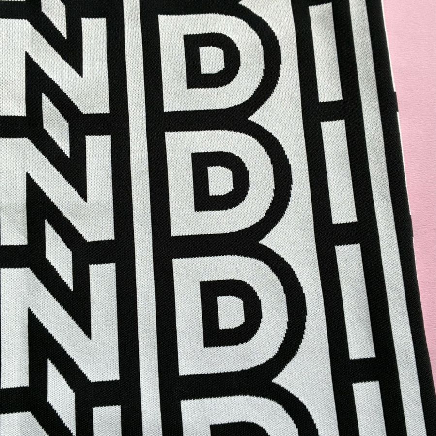 Fendi 白/黑滿版字母長裙38-4