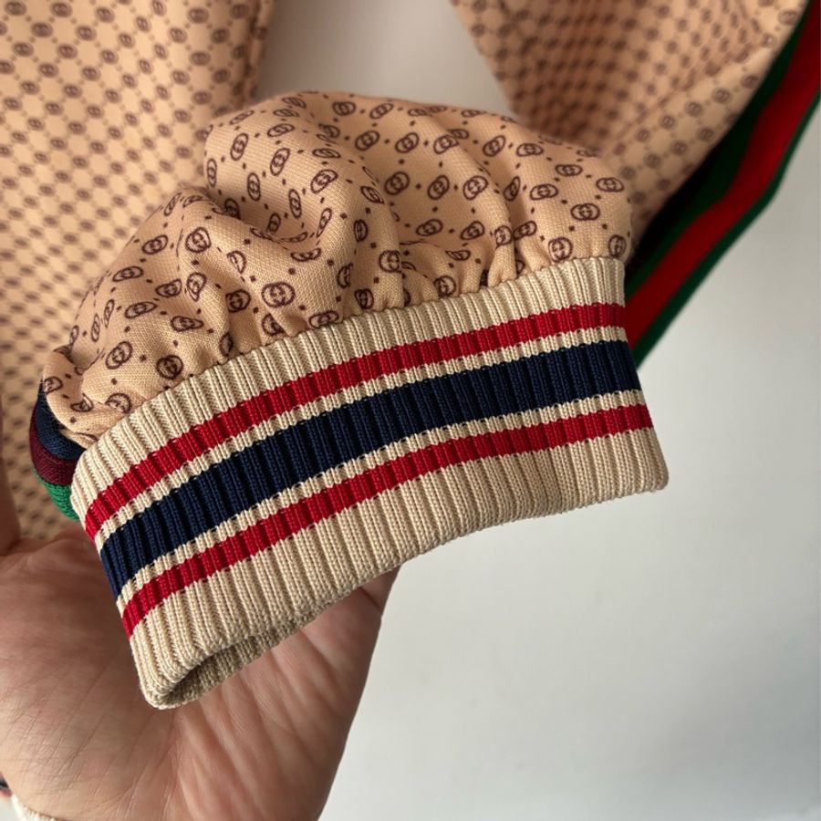 Gucci 滿版小logo側紅綠長褲xs-12
