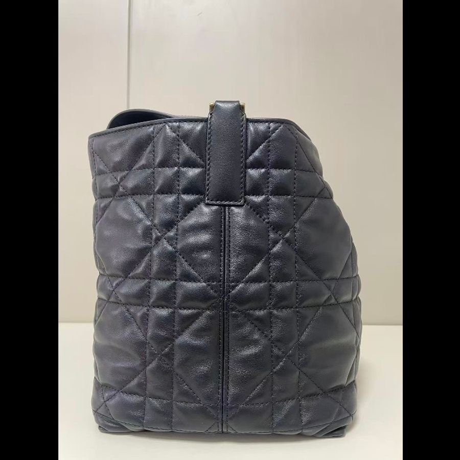 Dior迪奧 Toujours黑金藤格紋土著中號手提托特包-2