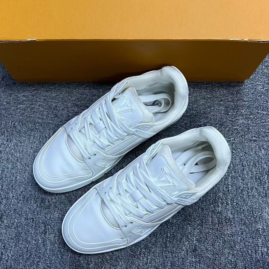 Louis vuitton白色皮革側面標識圓頭系帶低幫板鞋 Size:38碼-3