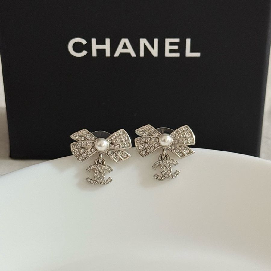 Chanel 香奈兒 銀色蝴蝶結滿鑽珍珠耳釘耳環 22P刻印-6