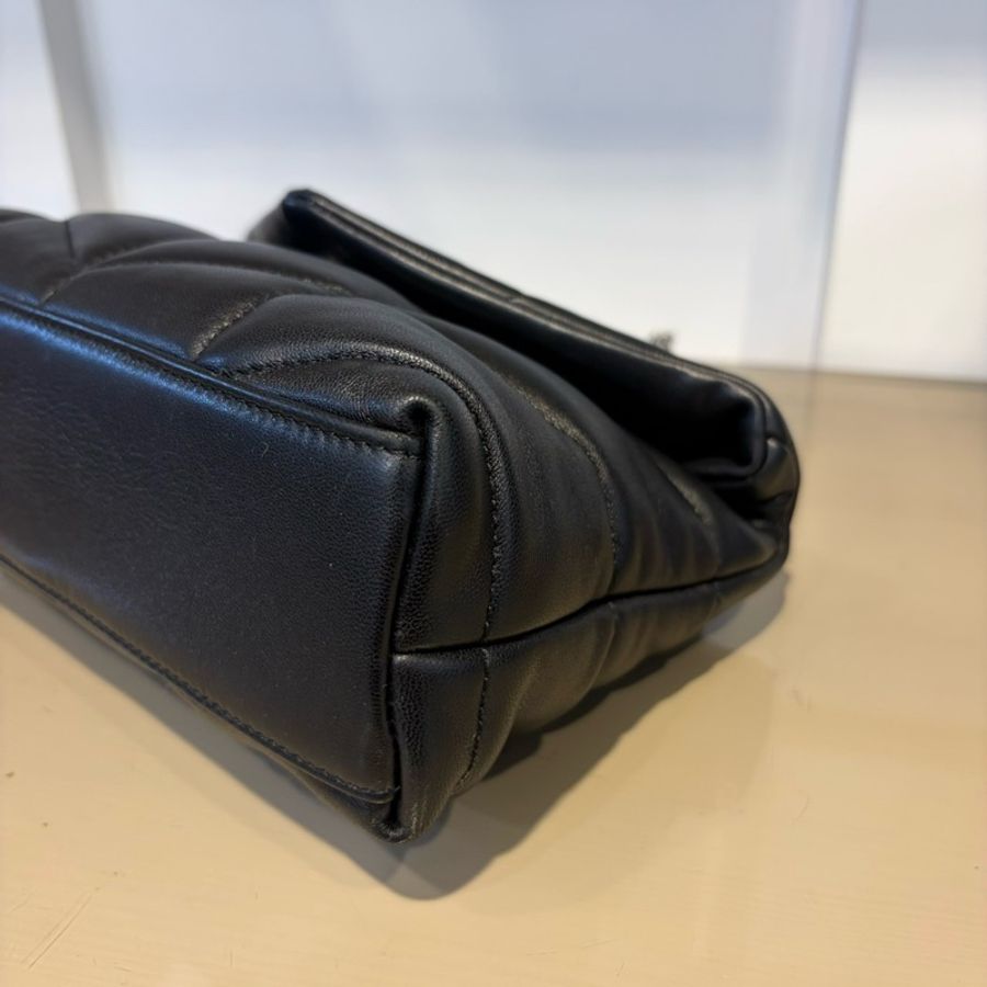 YSL 黑羊皮Puffer Toy銀肩斜背泡芙包-6