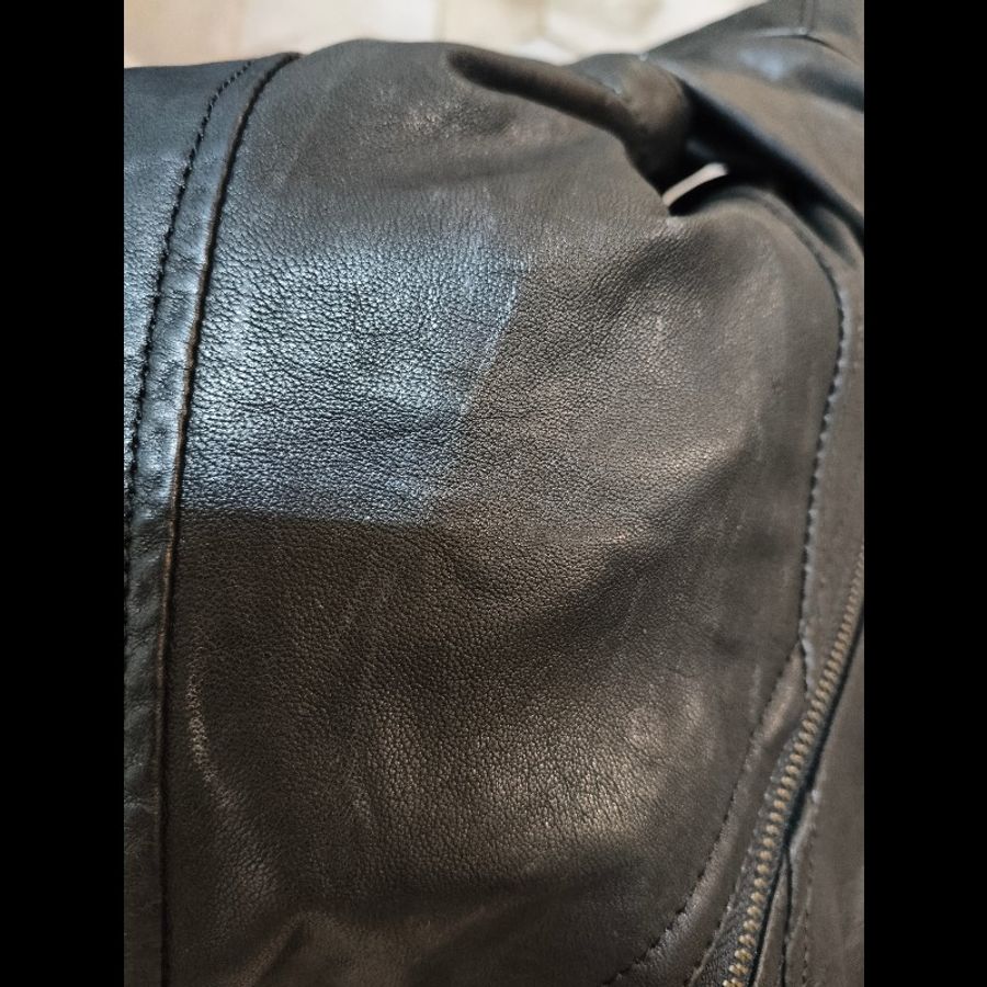 Burberry 騎士皮衣外套-37