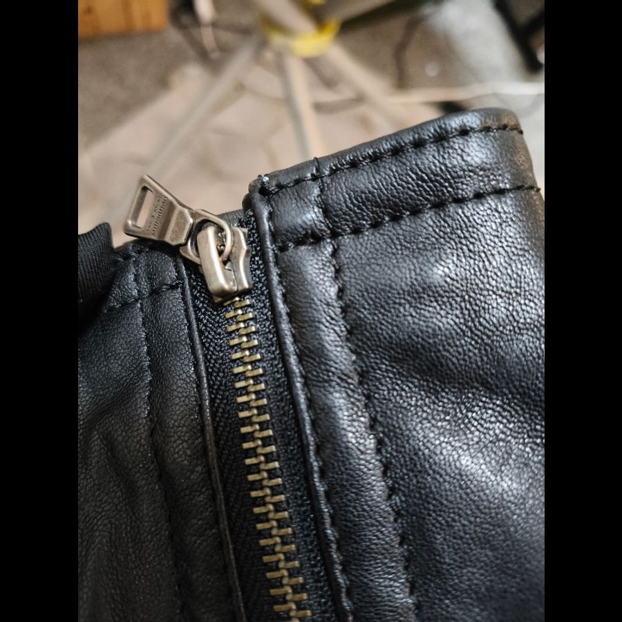 Burberry 騎士皮衣外套-38