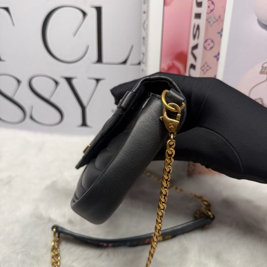 Louis Vuitton 路易威登 NEW WAVE黑色彩虹鏈條包 芯片 尺寸18×11×4-2