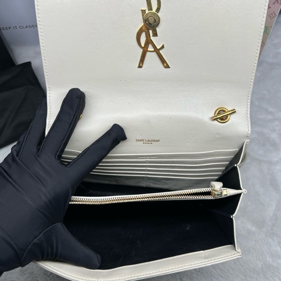 ysl 聖羅蘭 Vicky系列 白色金扣鏈條包 底長:20.5-5