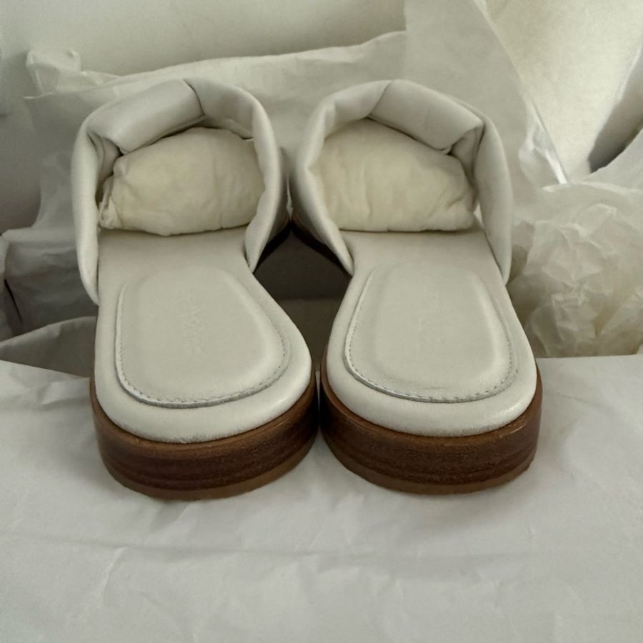 Ferragamo 白色涼鞋-6