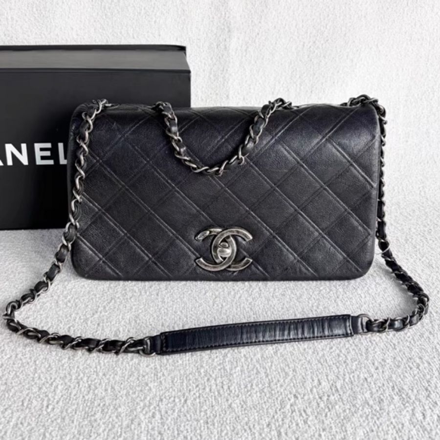 Chanel香奈兒稀有華夫格黑銀牛皮翻蓋鏈條包 全配👙-11