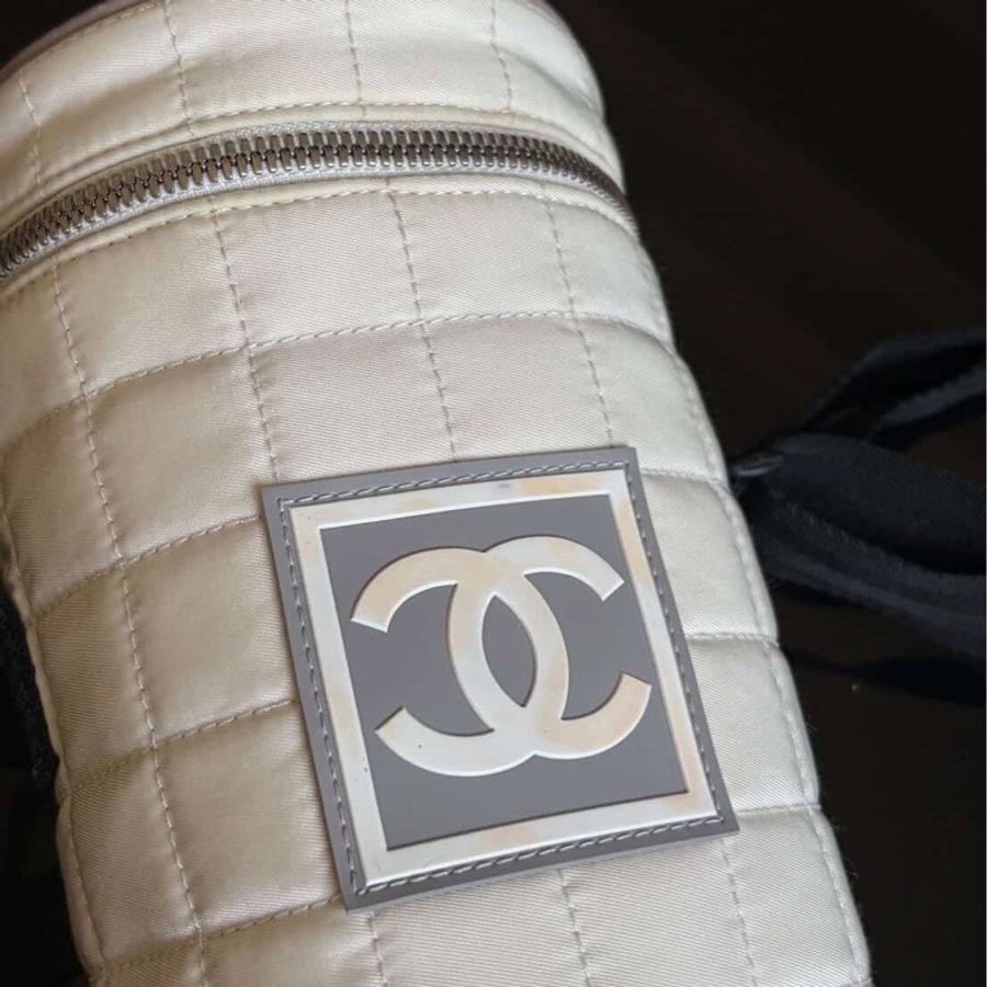 商品名稱:Chanel • 經典運動系列方標小圓筒包-6