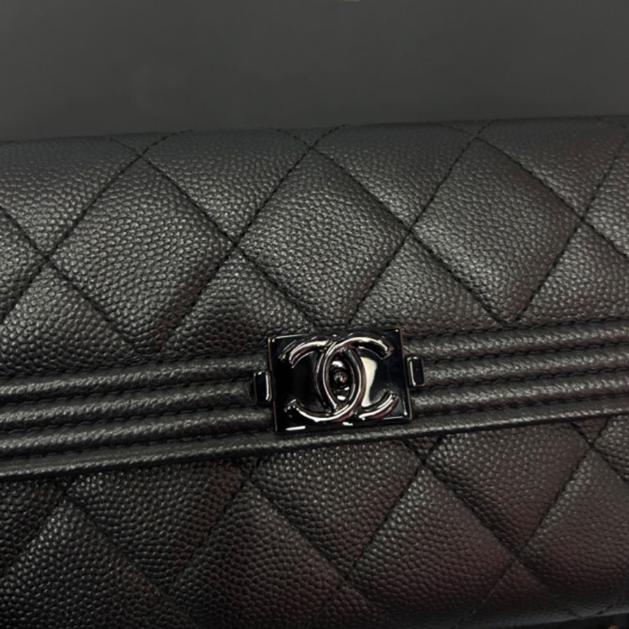 Chanel香奈兒經典Le Boy 全黑荔枝牛皮翻蓋長夾So Black 全配有盒-2