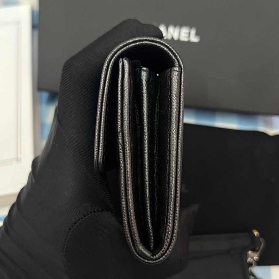 Chanel香奈兒經典Le Boy 全黑荔枝牛皮翻蓋長夾So Black 全配有盒-4