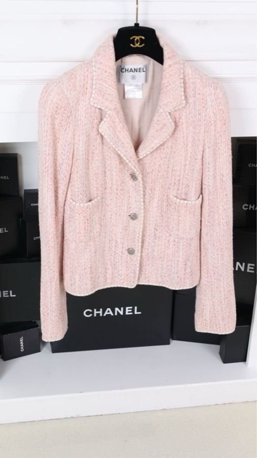 Chanel 05年粉色两口袋西装外套-2