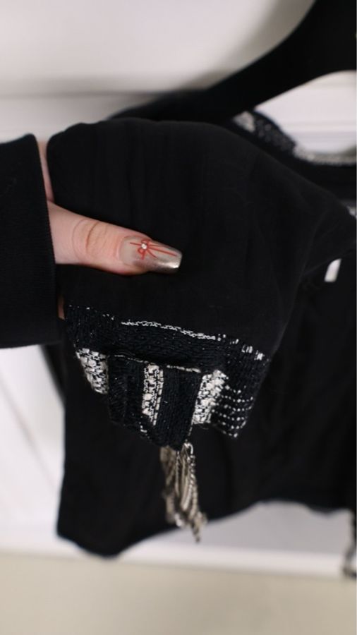 Chanel 08年春夏预告系列秀款黑灰条纹重工链条上衣外套-15