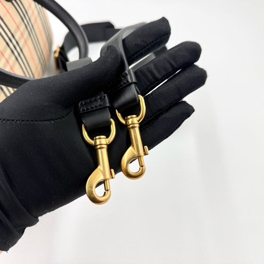 Burberry🤍格紋波士頓包(新到沒朋友-9