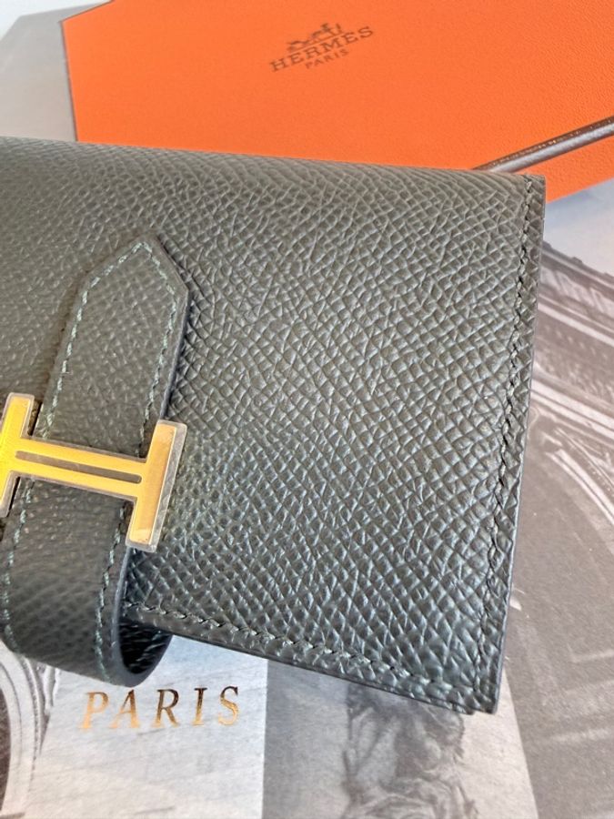 全新✨Hermes✨Bearn 迷你短夾卡夾零錢包 W刻 67祖母綠 櫃上96200-2