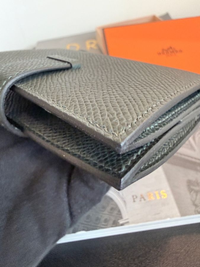全新✨Hermes✨Bearn 迷你短夾卡夾零錢包 W刻 67祖母綠 櫃上96200-14