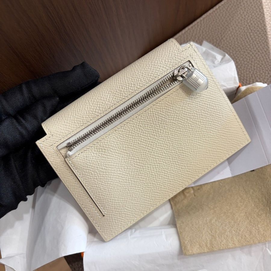全新有盒子🤍#愛馬仕 #奶油白銀扣 #KellyPocket卡包 #毛氈Y刻-4
