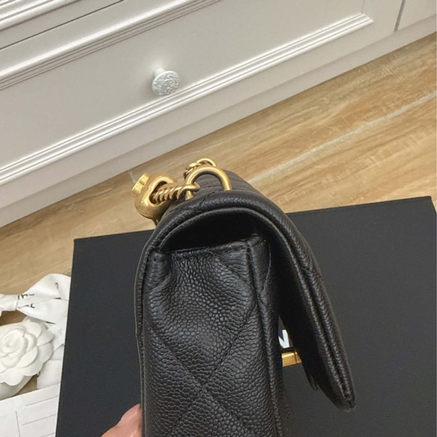 Chanel 愛心調節釦口蓋包24P🖤-4
