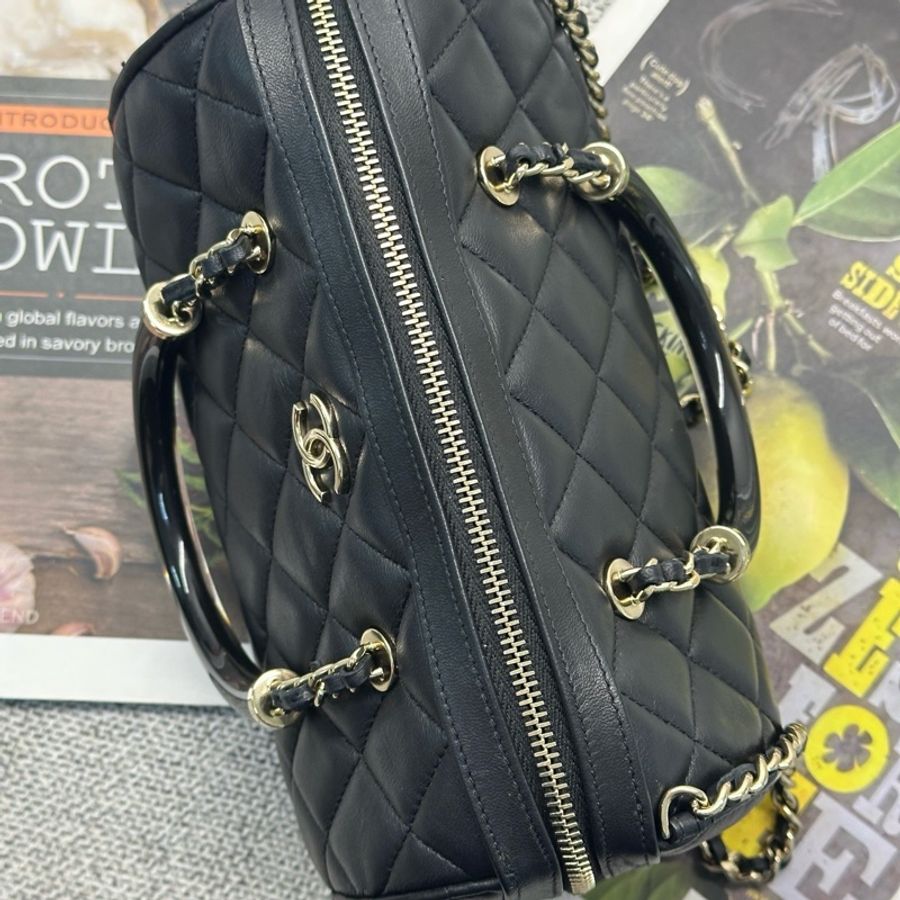 Chanel/香奈兒 黑金亞克力手柄保齡球包25C手提包斜背包 芯片款 19cm-4