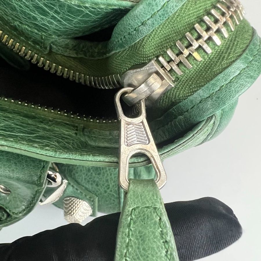 BALENCIAGA 173084 綠銀扣機車包 中號-12