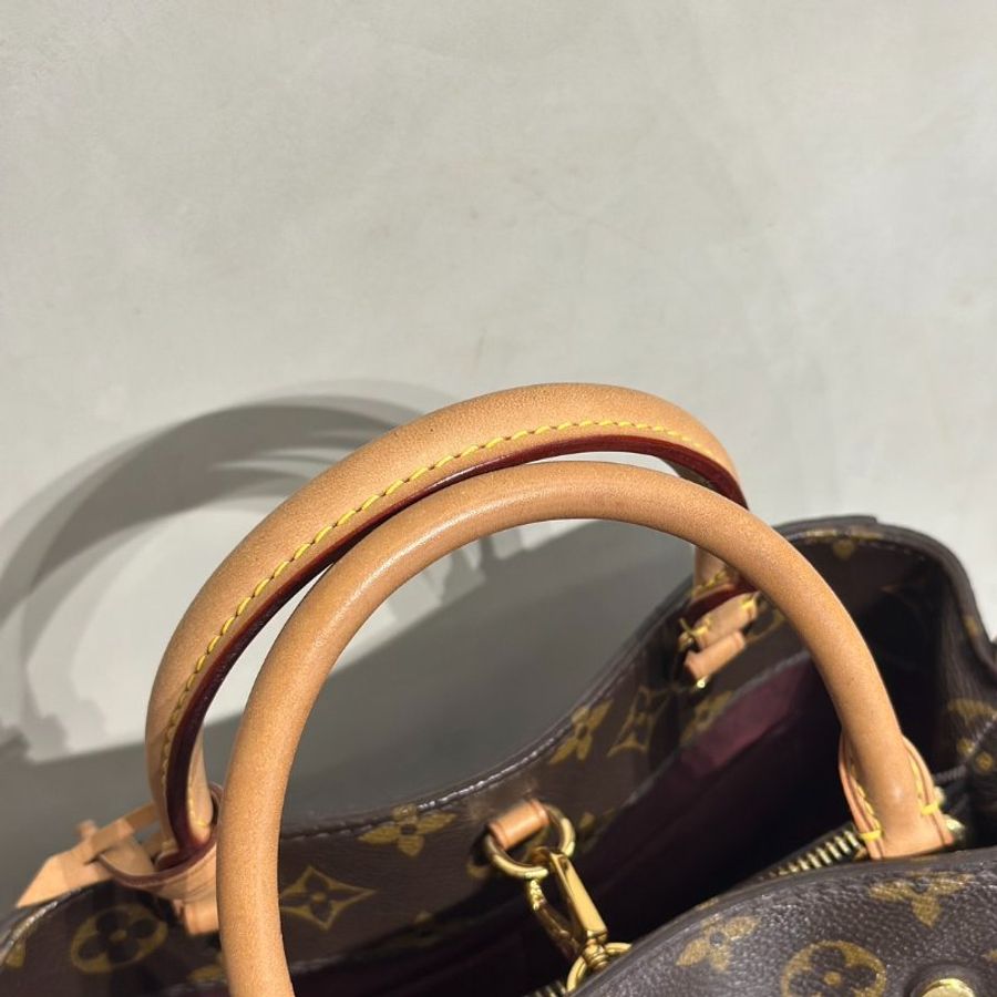 LOUIS VUITTON Montaigne BB-13