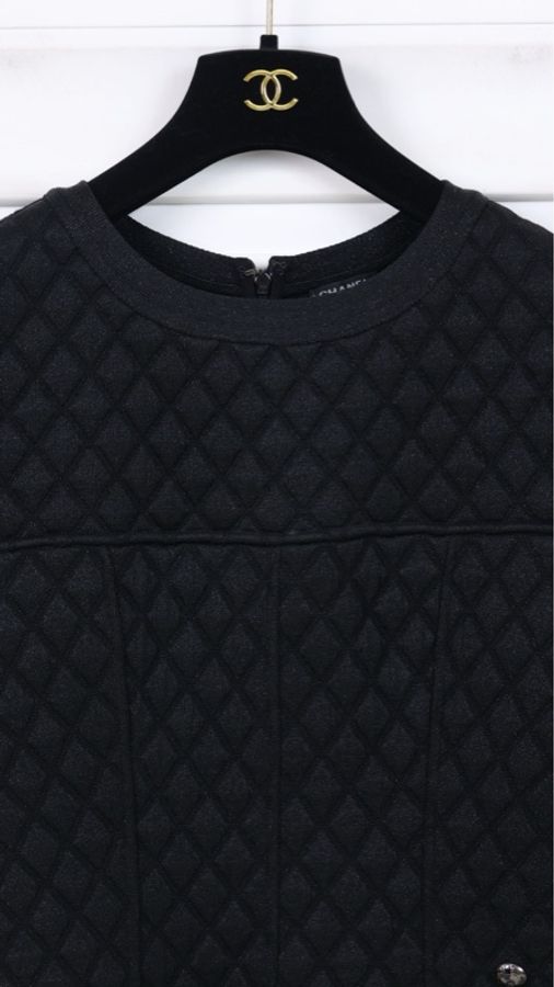Chanel 13年秋冬高级系列黑色菱格纹无袖连衣裙-8