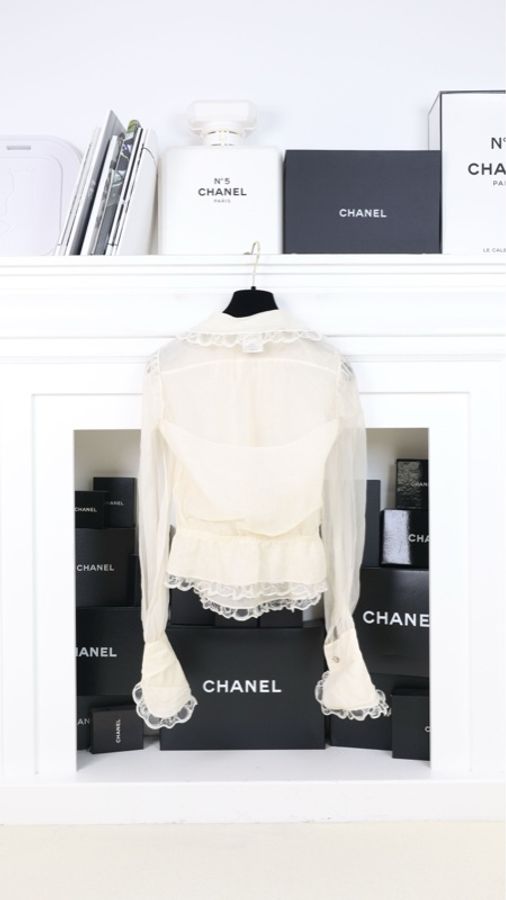 Chanel 08年高级手工坊系列奶白色重工蕾丝花边长袖衬衫-1
