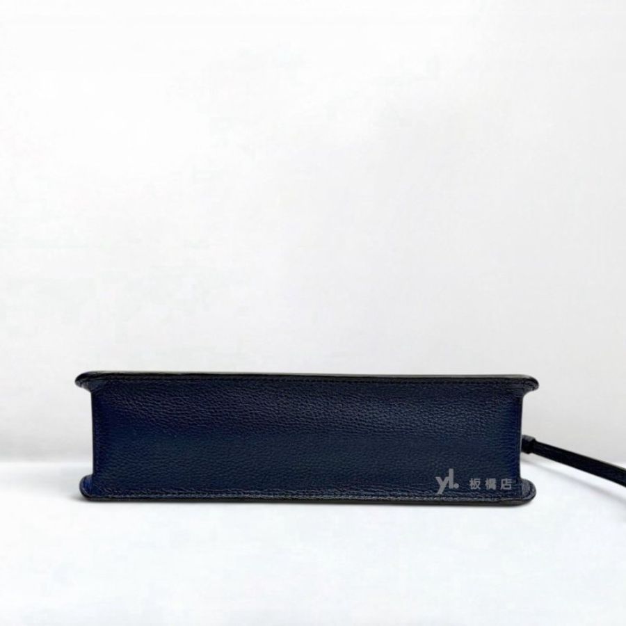 s4171-PRADA 藍牛皮手拿包-4