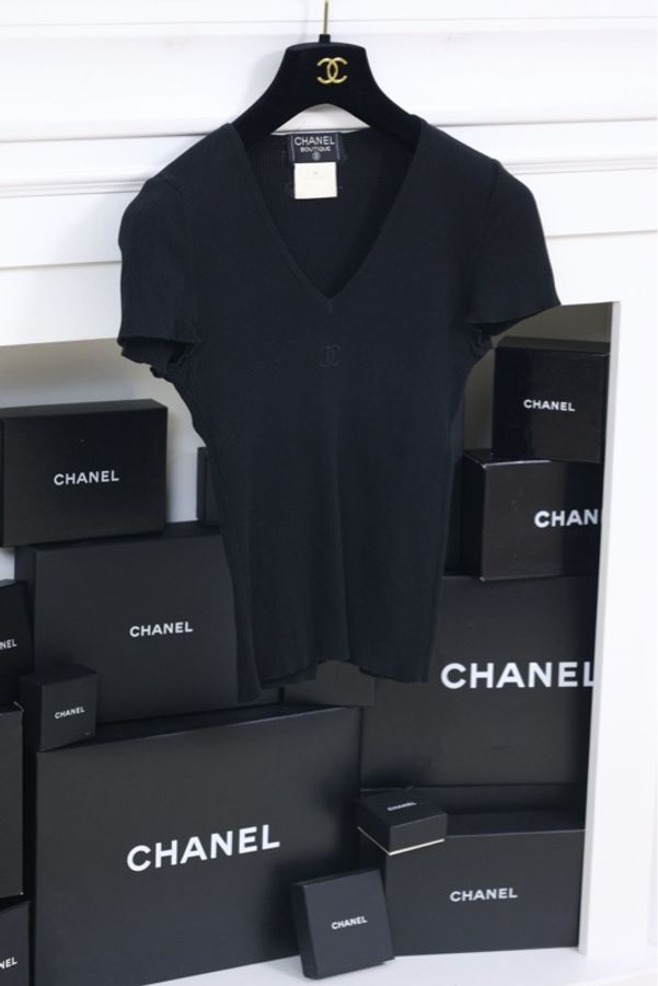 Chanel1995年黑色V领针织短袖-7