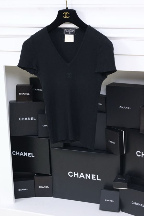 Chanel1995年黑色V领针织短袖-8