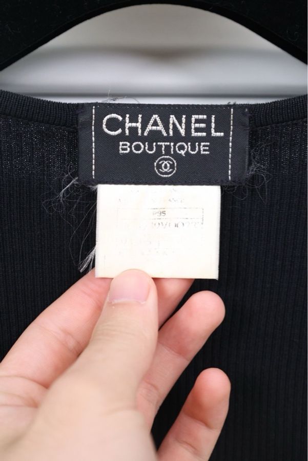 Chanel1995年黑色V领针织短袖-10