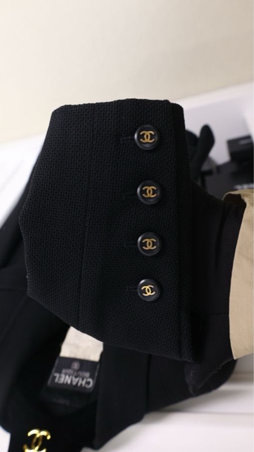 货Chanel 95年春夏预告系列黑色双排黑金扣三口袋上衣外套-6