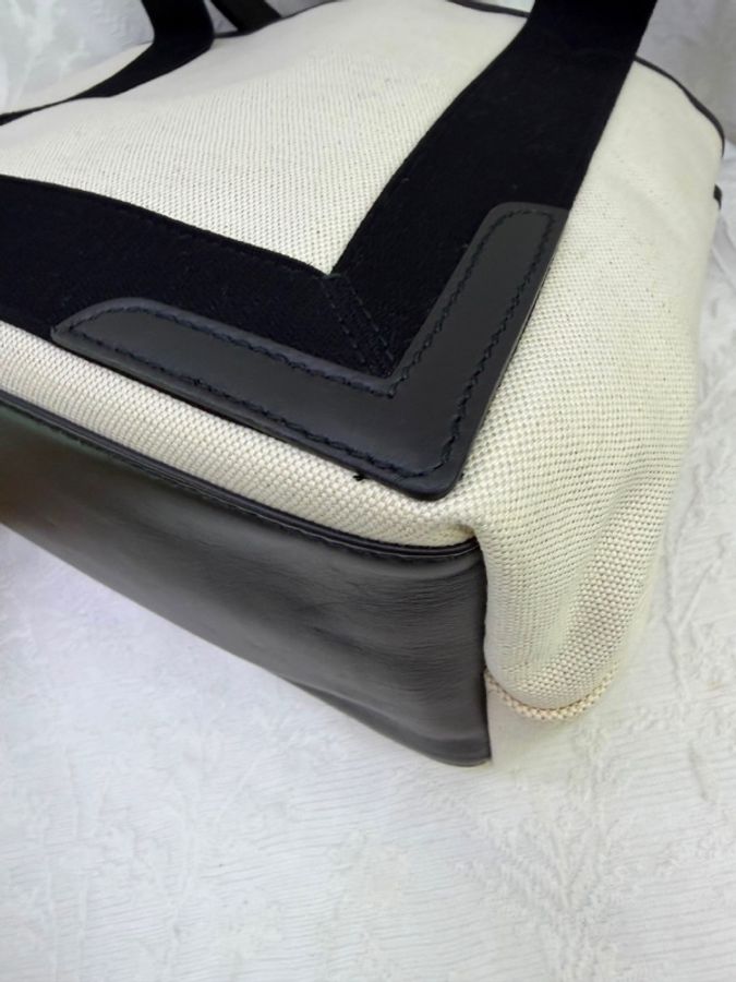 這款 Balenciaga Navy Cabas 手袋-8