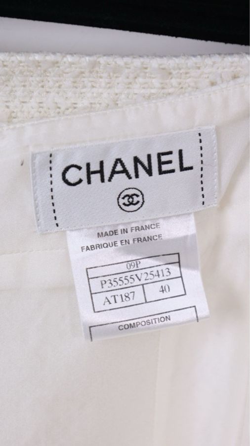 Chanel 09年春夏系列秀款黑白流苏滚边圆领两口袋外套半裙套装FR40 24/5-15