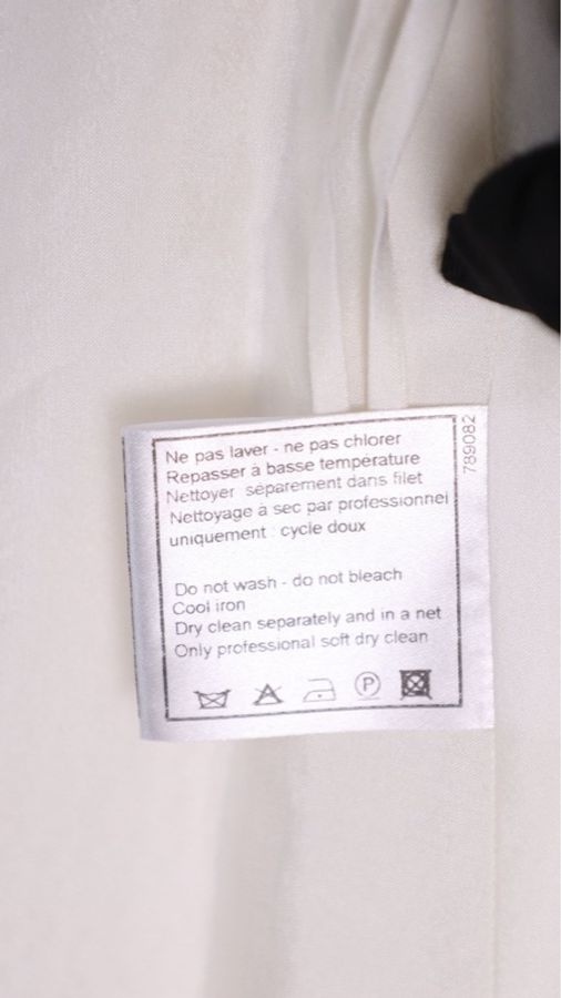 Chanel 09年春夏系列秀款黑白流苏滚边圆领两口袋外套半裙套装FR40 24/5-22
