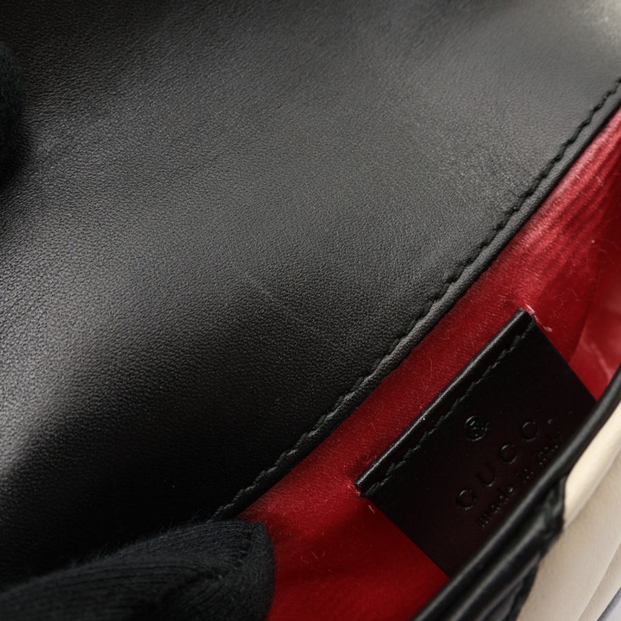 GUCCI 古馳 GG Marmont Mini 肩背包 白/黑色 牛皮 476433-9
