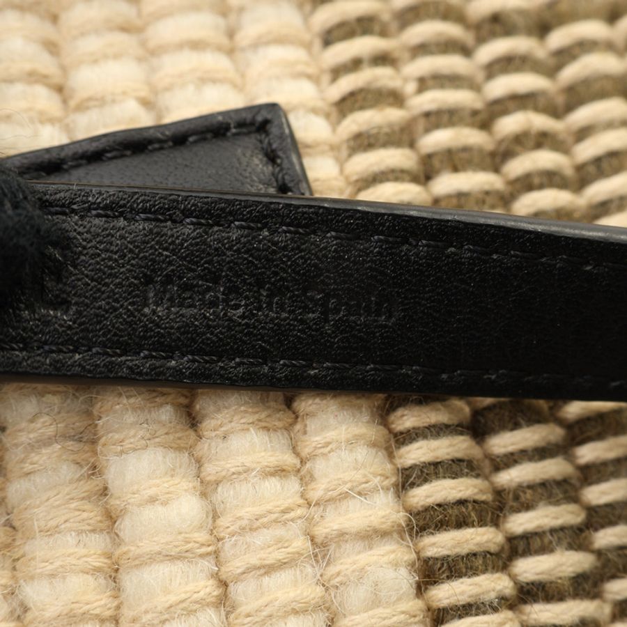 LOEWE 羅威 Small Square Basket 肩背包 米/黑色 羊毛編織 牛皮 A223099X04-4