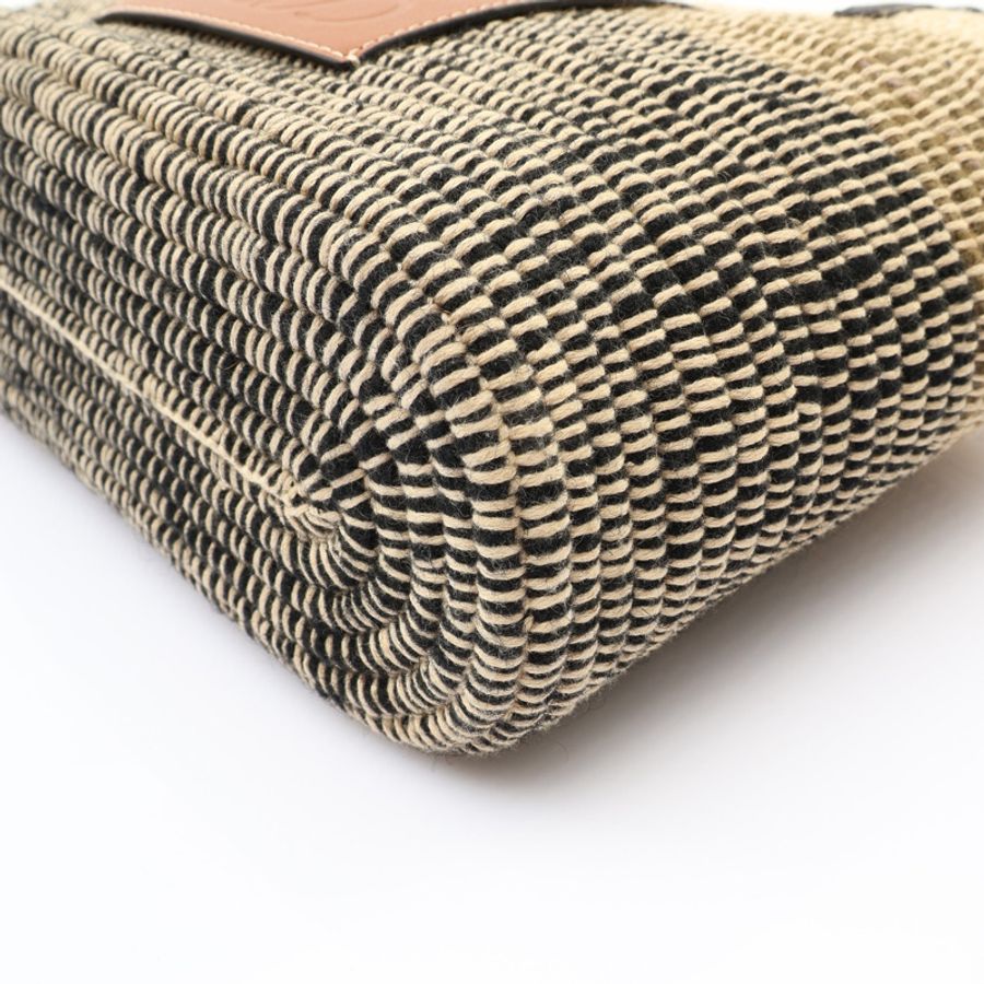 LOEWE 羅威 Small Square Basket 肩背包 米/黑色 羊毛編織 牛皮 A223099X04-8