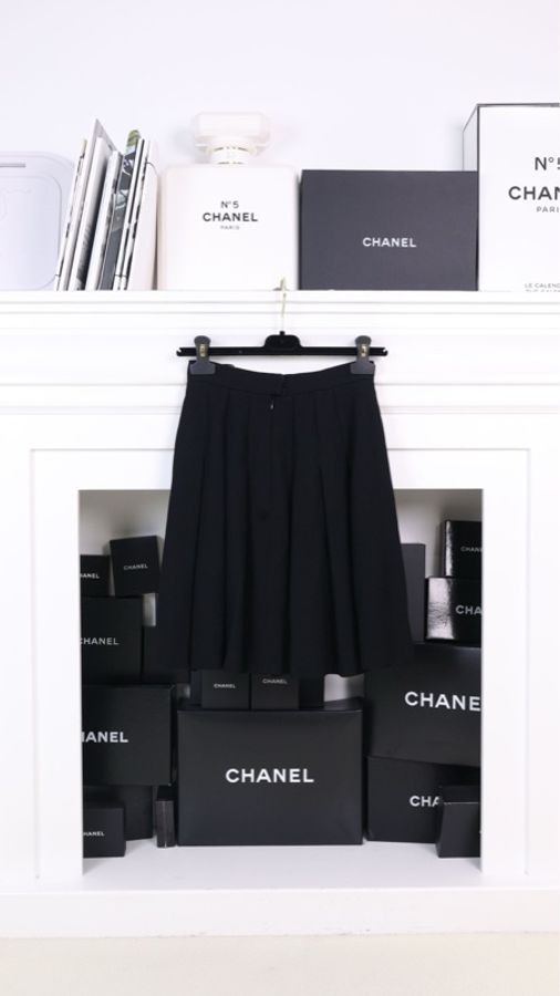 Chanel 95年黑色羊毛百褶裙半裙-1