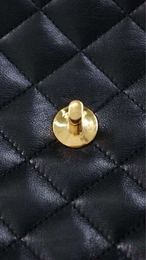 Chanel黑金牛皮书包扣菱格纹翻盖信封包单肩包-9