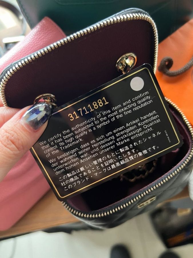 香奈兒迷你斜背小盒子-14