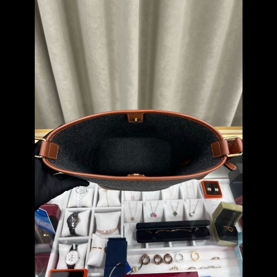 Celine bucket-7